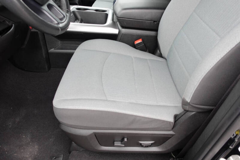 2023 RAM 1500 Classic Express