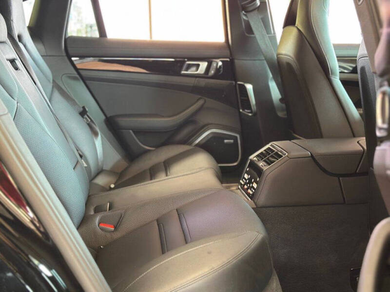 2022 Porsche Panamera