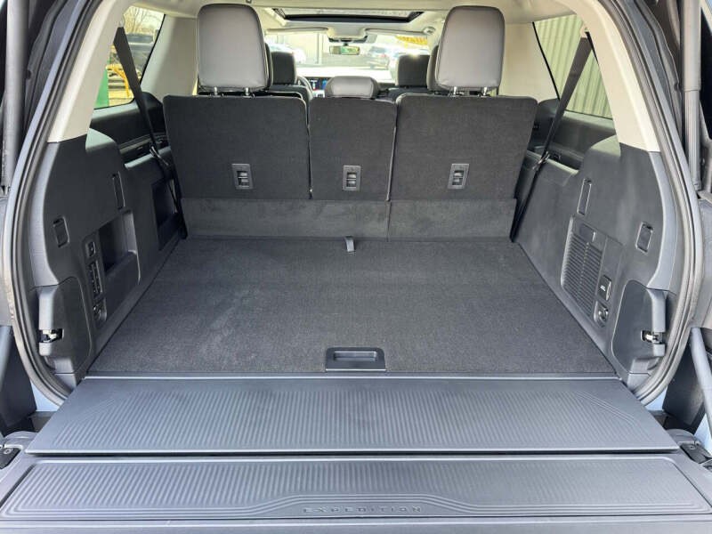 2026 Ford Expedition MAX Active
