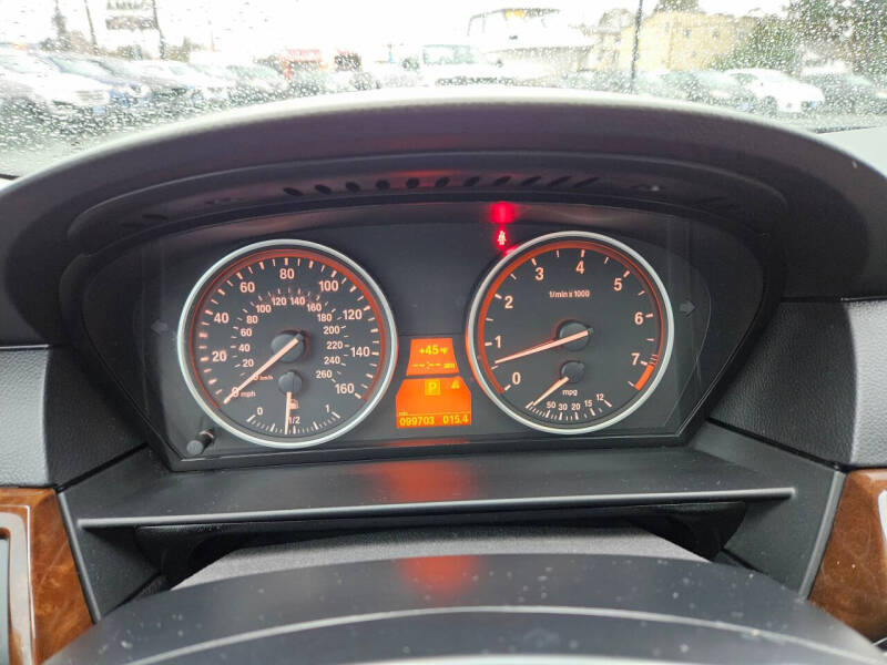 2010 BMW 5 Series 528i xDrive