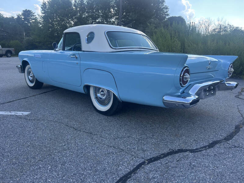 1957 Ford Thunderbird