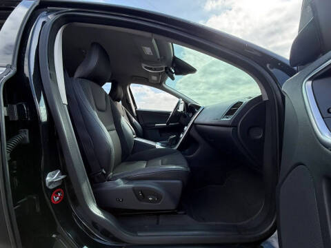 2016 Volvo XC60 T5 Drive-E