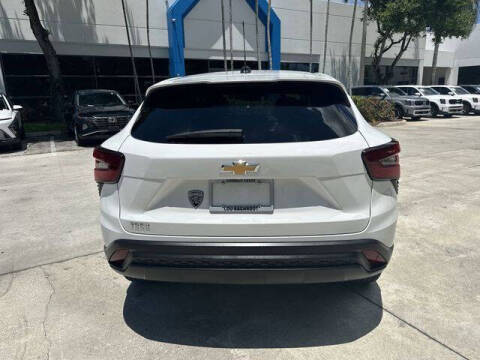 2025 Chevrolet Trax LS