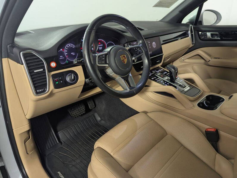 2022 Porsche Cayenne