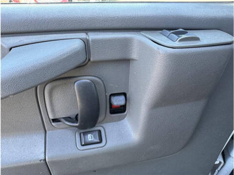 2003 GMC Savana 2500