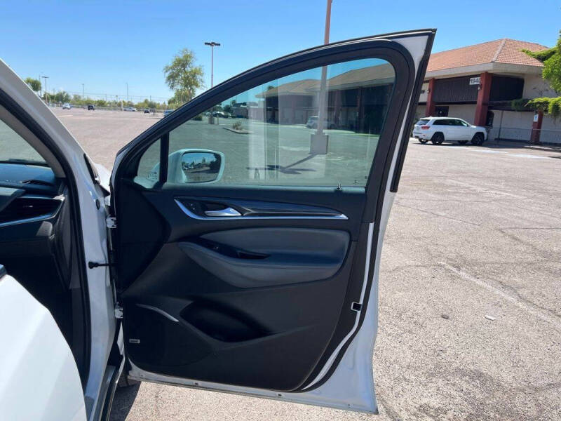 2020 Buick Enclave Essence