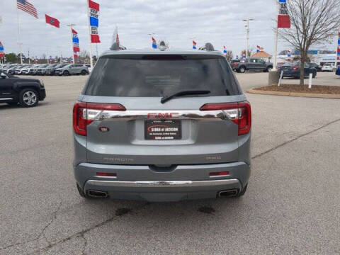 2023 GMC Acadia Denali