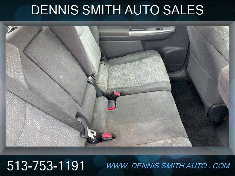 2014 Toyota Prius v Two