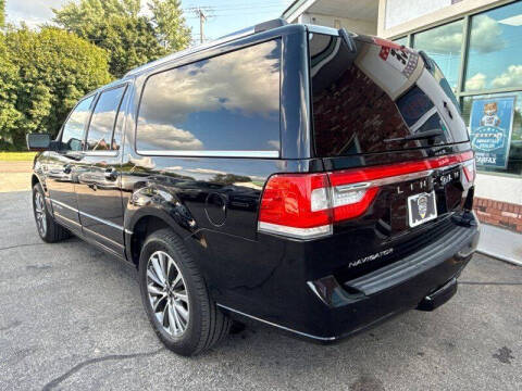 2017 Lincoln Navigator L Select
