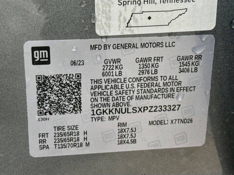 2023 GMC Acadia SLT