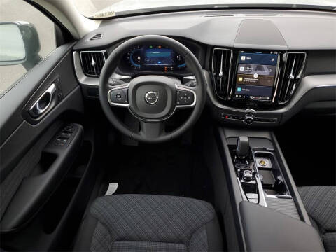 2025 Volvo XC60 T8 Core Dark Theme