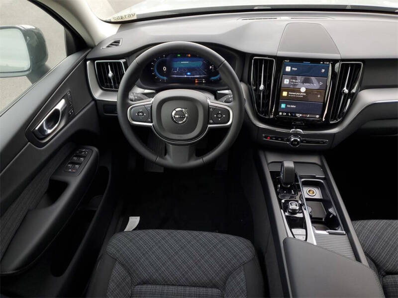 2025 Volvo XC60 T8 Core Dark Theme