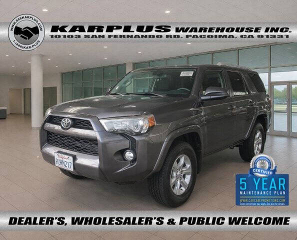 2016 Toyota 4Runner SR5's photo