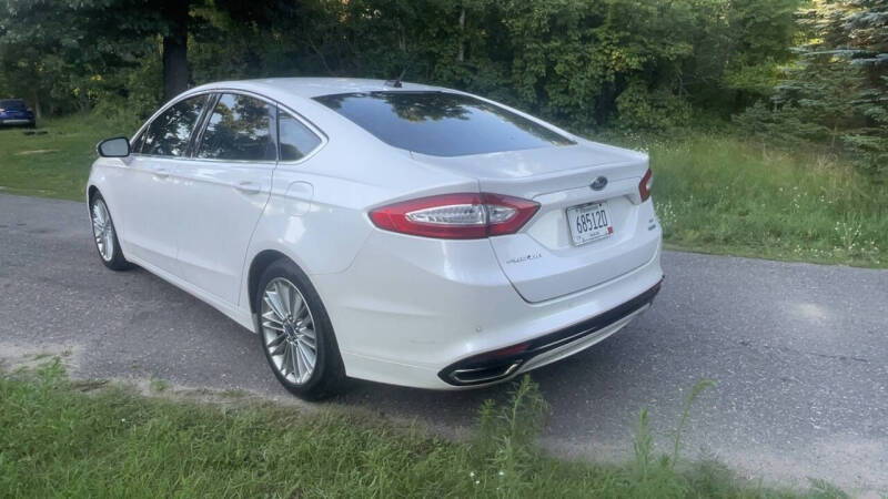 2013 Ford Fusion SE