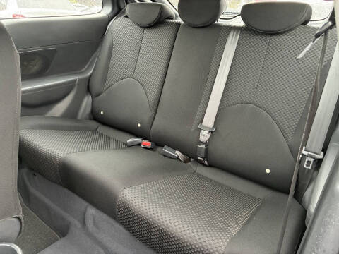 2009 Hyundai Accent SE