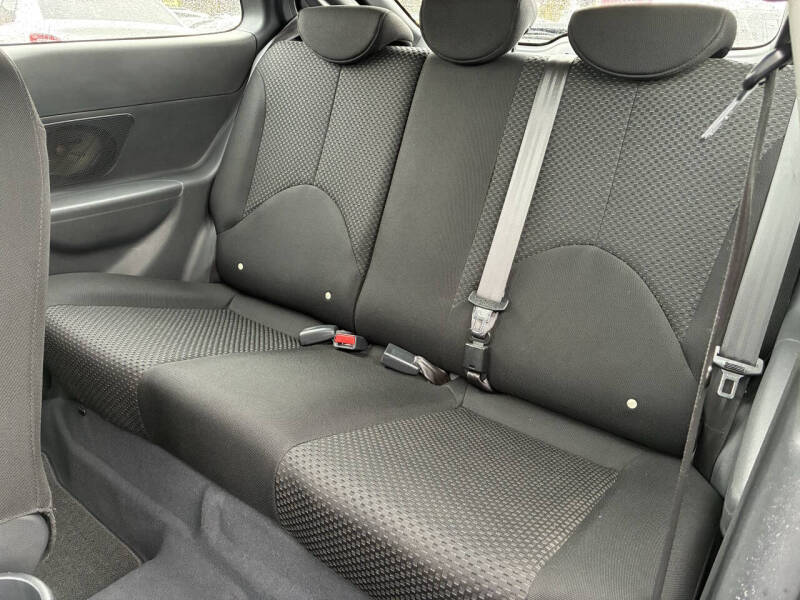 2009 Hyundai Accent SE