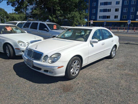 2005 Mercedes-Benz E-Class E 320