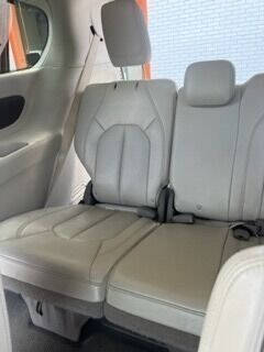 2021 CHRYSLER Pacifica Minivan - $25,897