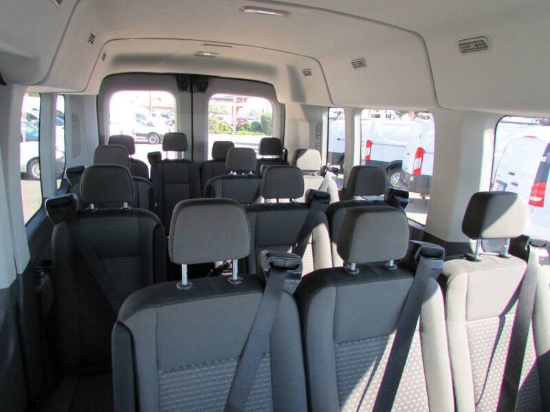 2023 Ford Transit 350 XLT