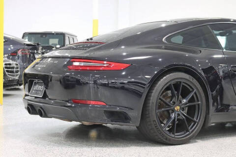 2019 Porsche 911 Carrera