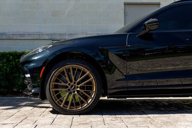 2025 Aston Martin DBX 707