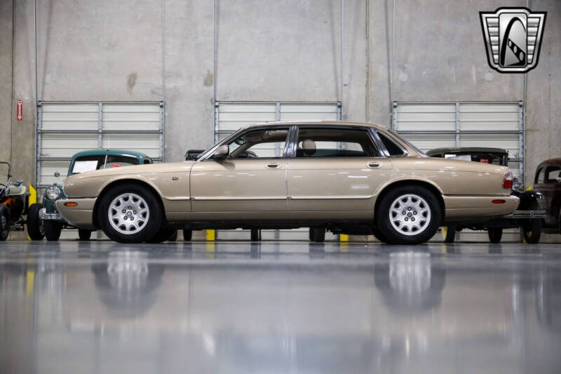 2001 Jaguar XJ-Series XJ8L