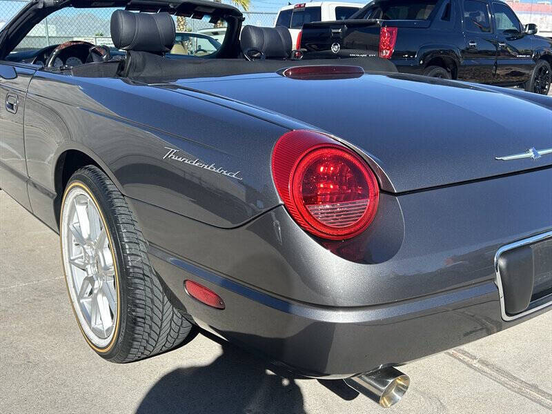 2003 Ford Thunderbird