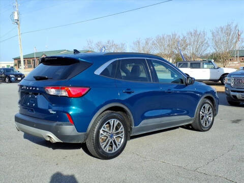 2020 Ford Escape SEL