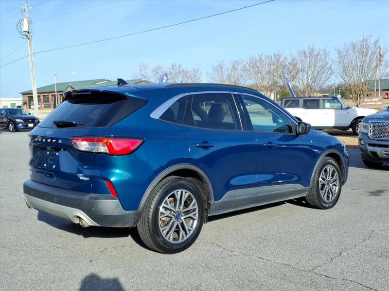 2020 Ford Escape SEL