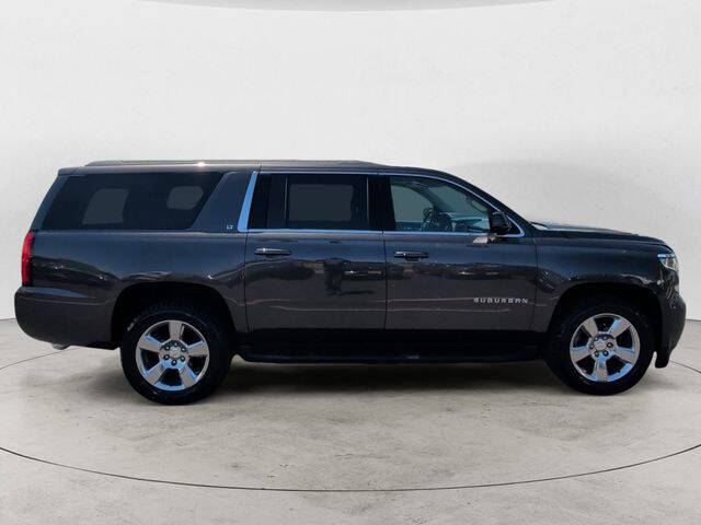 2017 Chevrolet Suburban LT