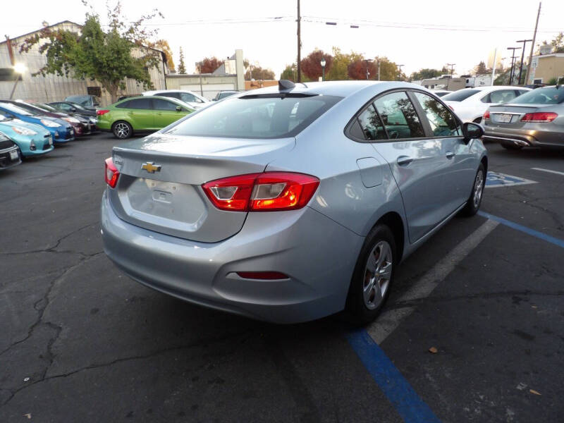 2017 Chevrolet Cruze LS Manual