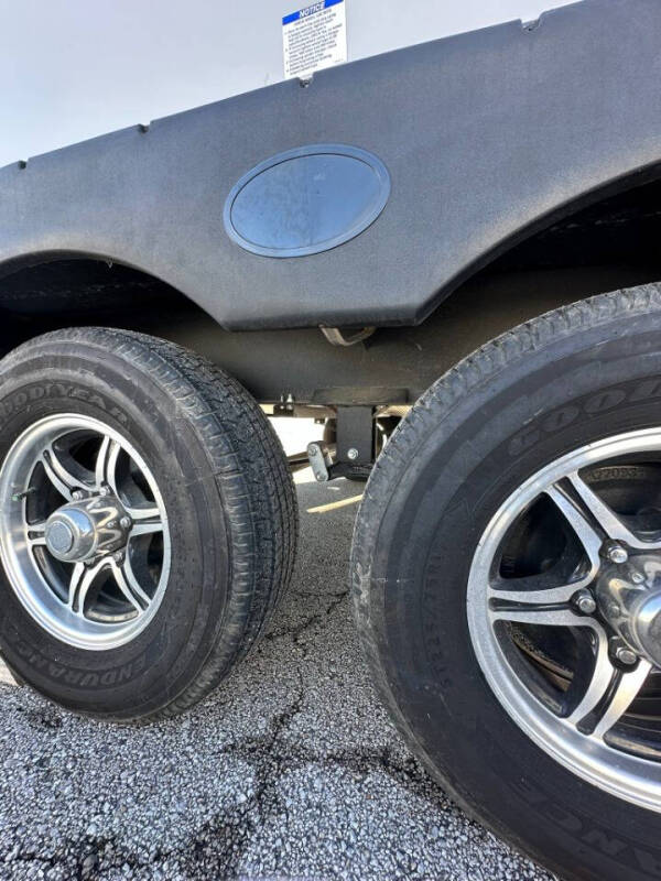 2022 Forest River Vengeance Rogue 26VKS