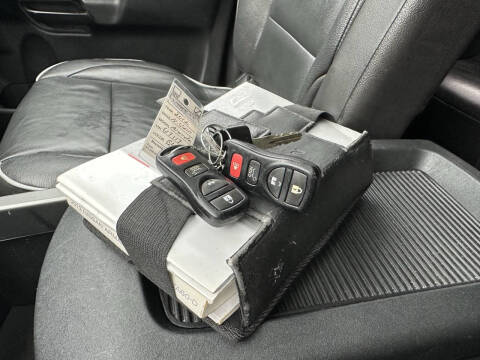 2012 Nissan Armada SV