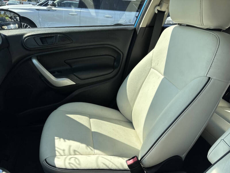 2013 Ford Fiesta Titanium