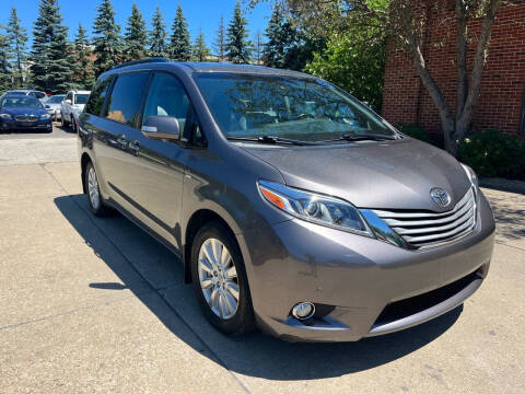 2017 Toyota Sienna for sale at Renaissance Auto Network in Warrensville Heights OH