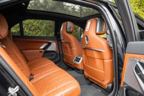 2023 BMW 7 Series 740i