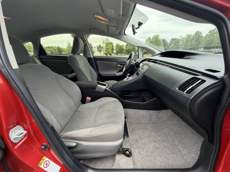 2012 Toyota Prius Three