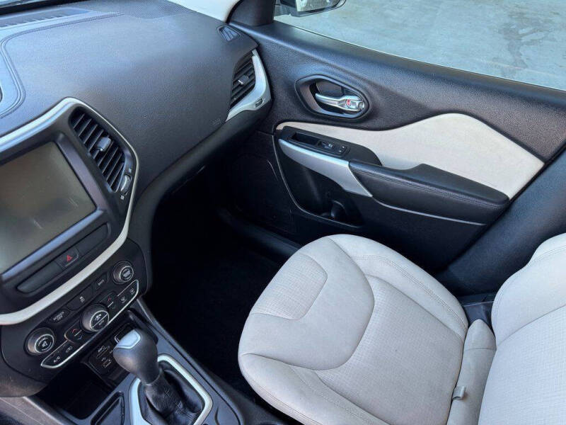 2017 Jeep Cherokee Latitude