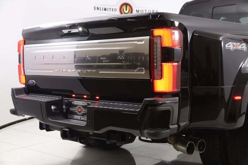 2024 Ford F-350 Super Duty Platinum