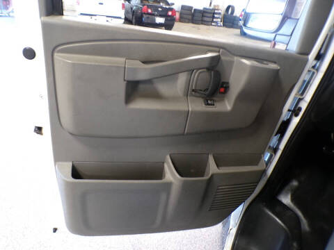 2017 Chevrolet Express 2500