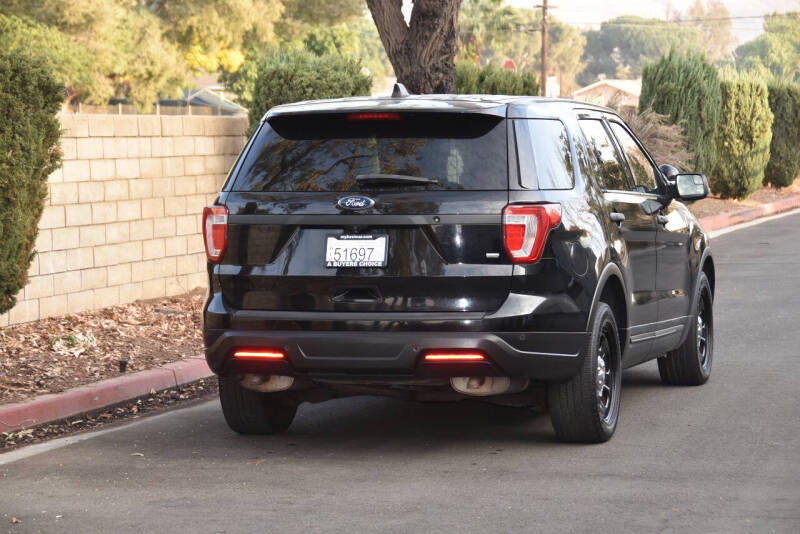 2018 Ford Explorer null photo 10