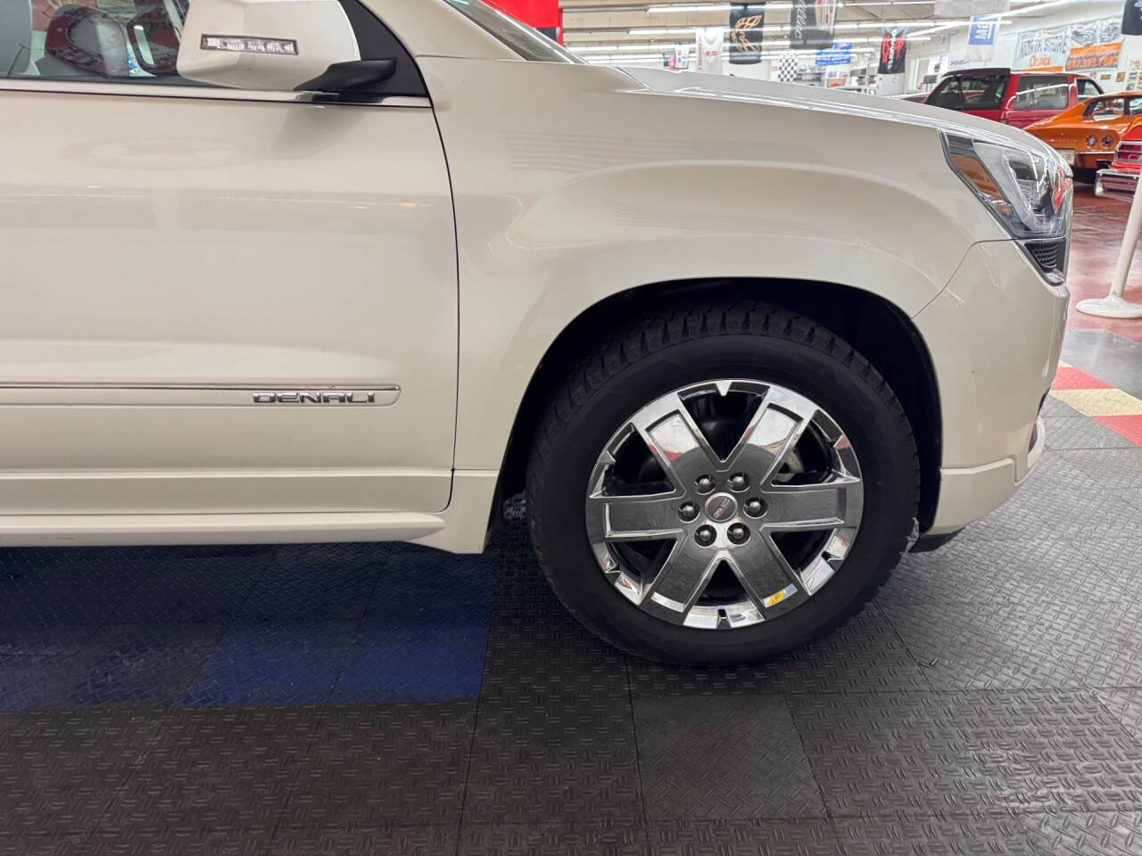 2014 GMC Acadia 24