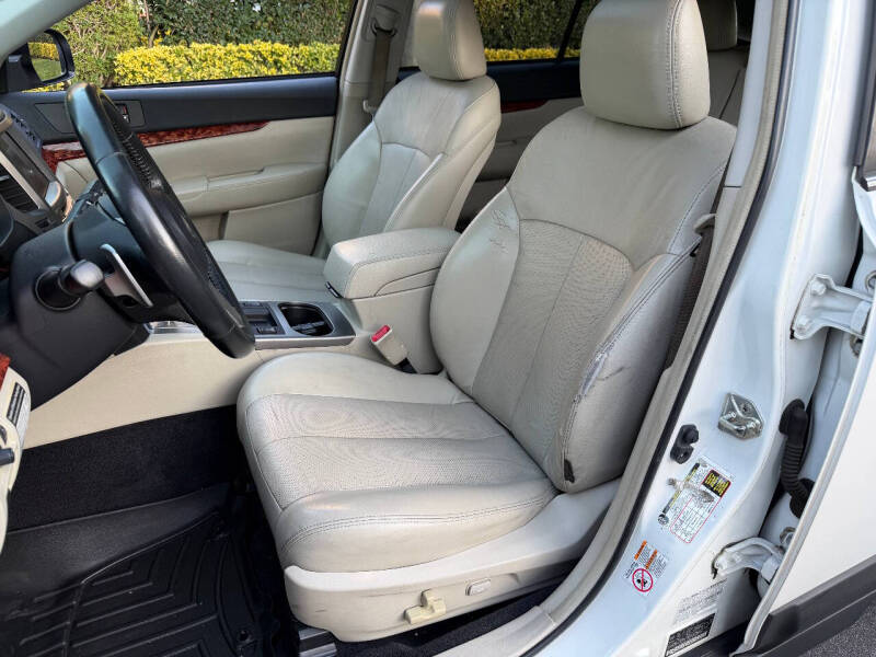 2010 Subaru Outback 2.5i Limited