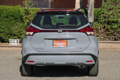 2023 Nissan Kicks SR