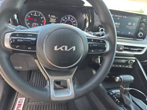 2022 Kia K5