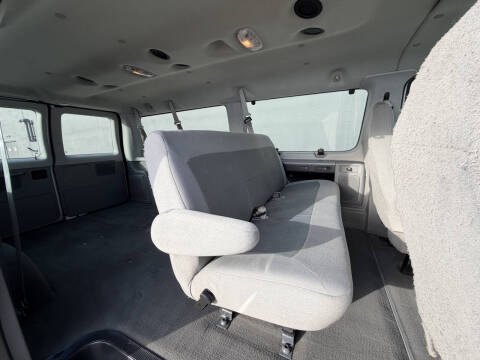 2007 Ford E-Series E-150 XLT