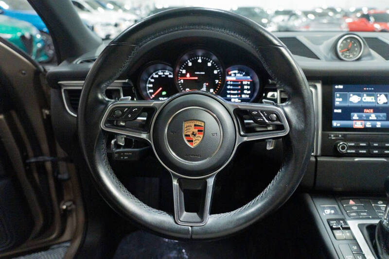 2017 Porsche Macan