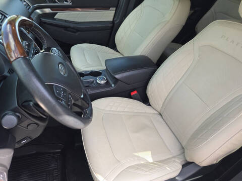 2018 Ford Explorer Platinum