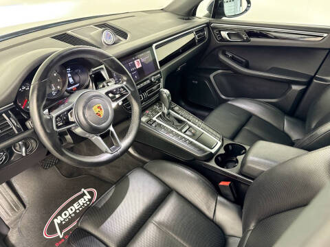 2020 Porsche Macan