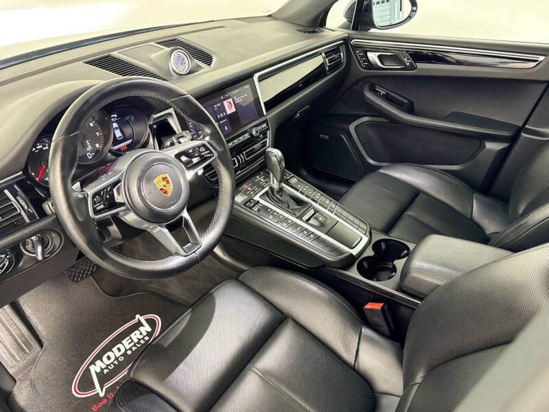 2020 Porsche Macan
